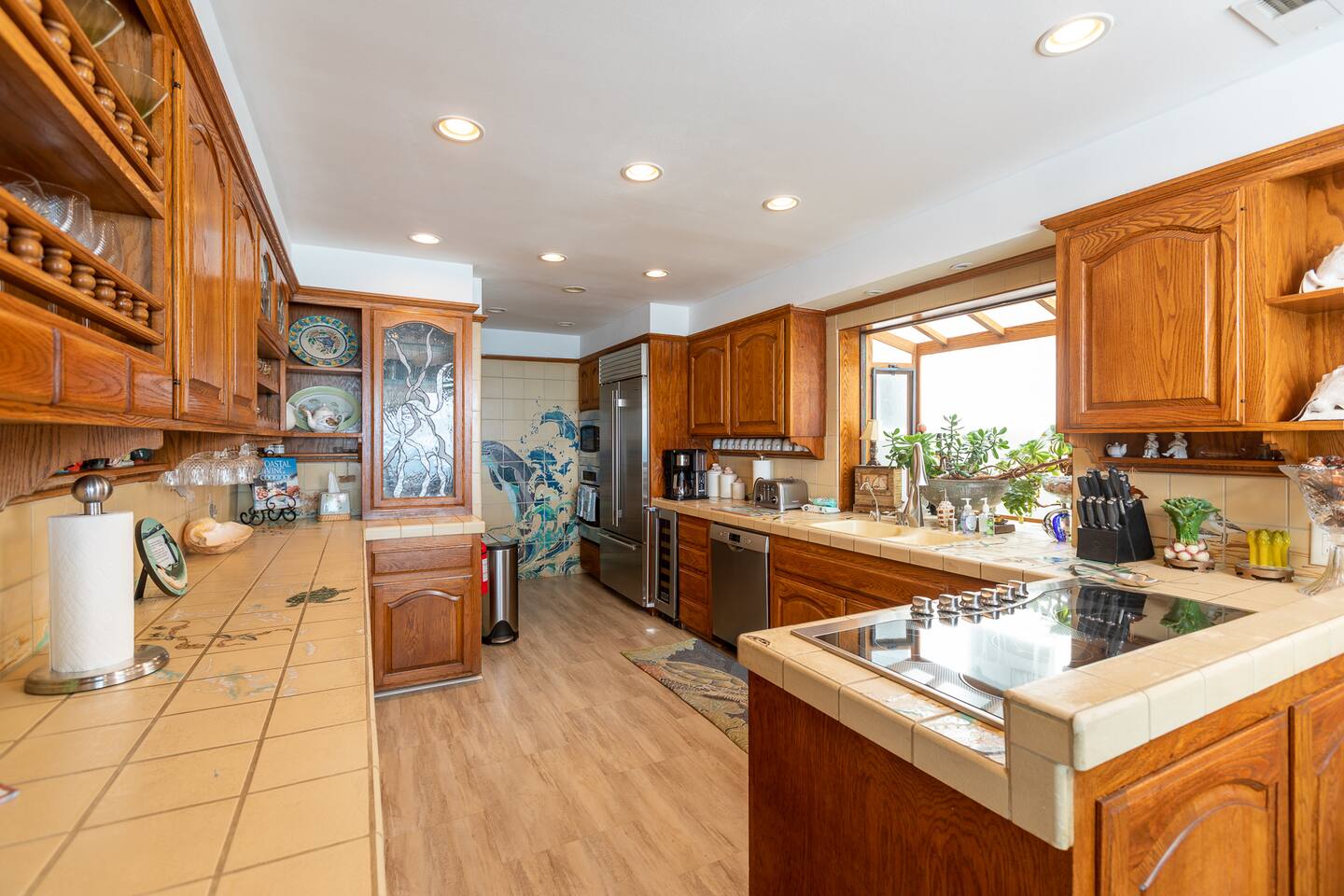 Full kitchen with high-end appliances